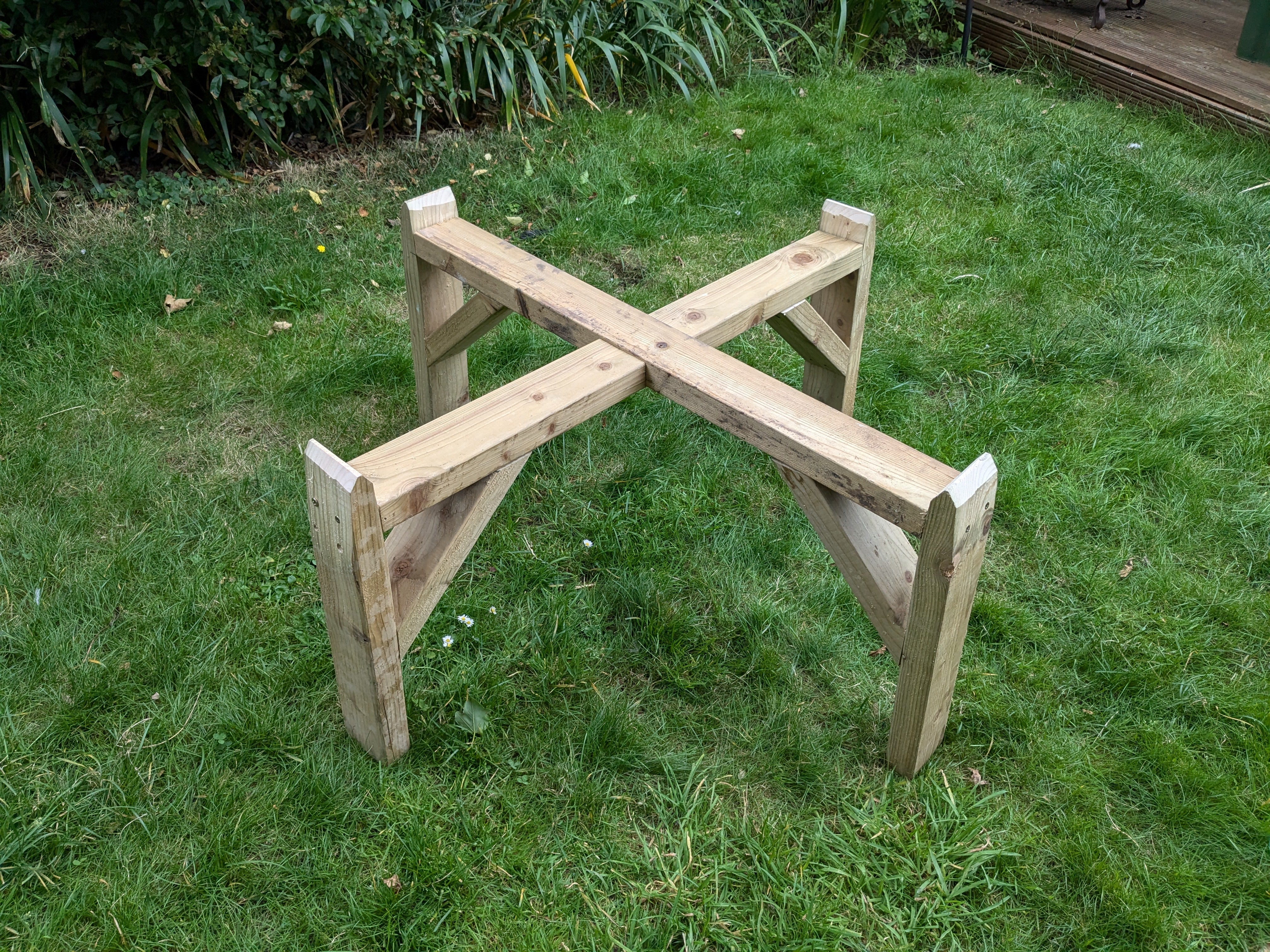 Wooden Tuff Tray Stand & Tray