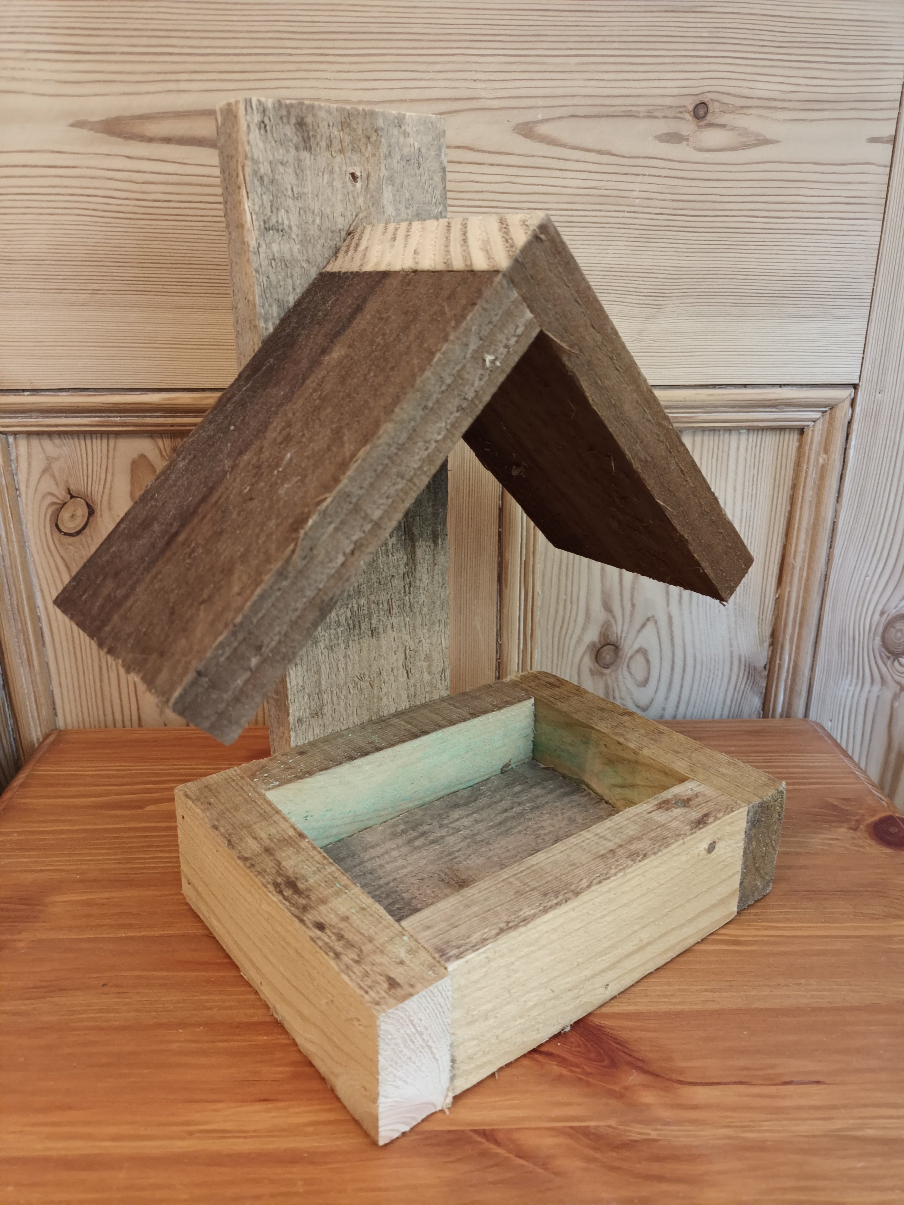 Handmade Wooden Wild Bird Feeder