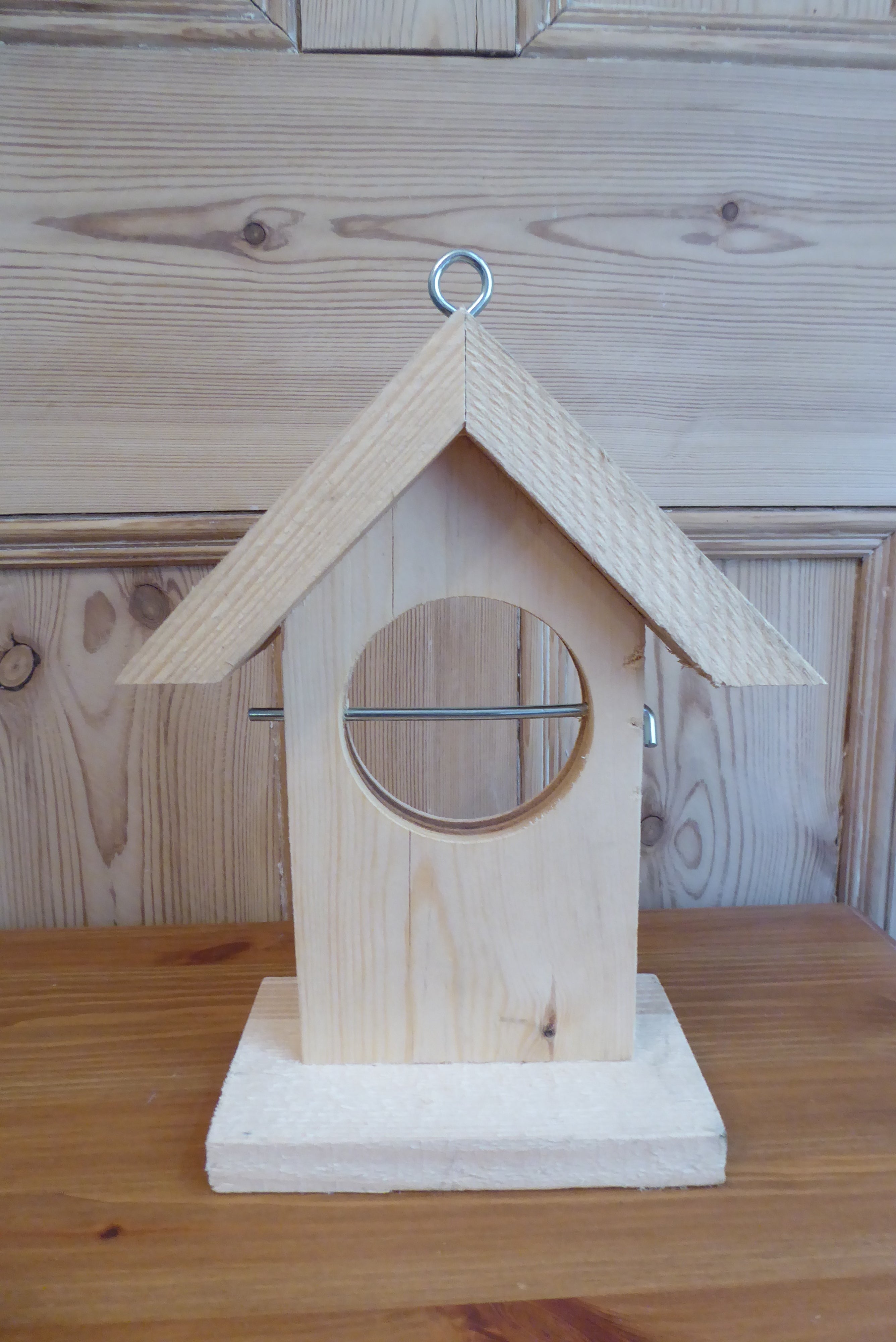 Handmade Wooden Garden Apple Feeder For Birds